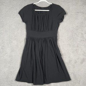 Theory Jillyn Silhouette Dress Womens Size 4 Black Shortsleeve Scoop Pleated